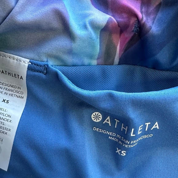 ATHLETA WAVEBREAK PRINTED SHORT - Picture 8 of 10